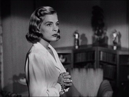 Lizabeth Scott in Too Late for Tears (1949).